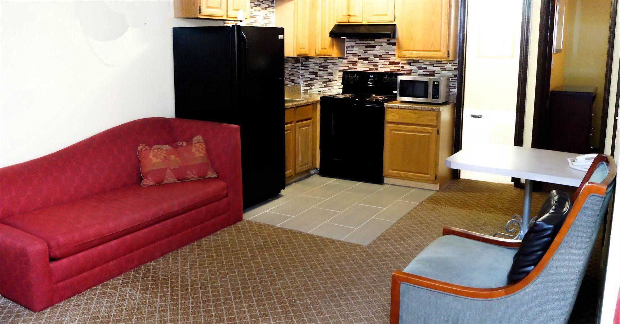 Sullivan Trail Inn & Suites Pocono Lake Zewnętrze zdjęcie